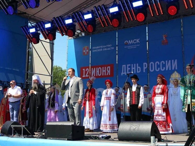 Губернатор Виталий Хоценко открыл в Омске форум «Россия — это мы!»