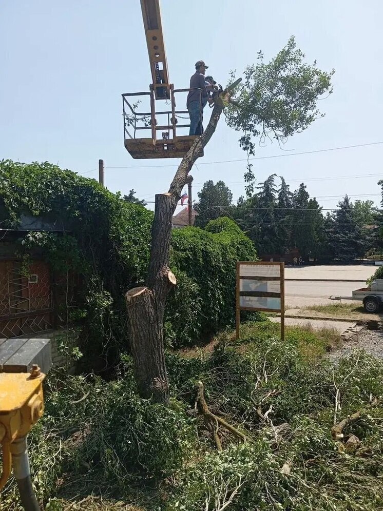 Специалисты из Ингушетии помогают в благоустройстве Молочанска