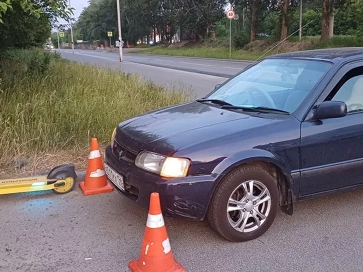 Водитель Toyota сбил 16-летнюю самокатчицу в Екатеринбурге