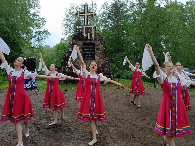 В Ефимовском городском поселении прошло мероприятие «Тебе, Россия, посвящаем!»