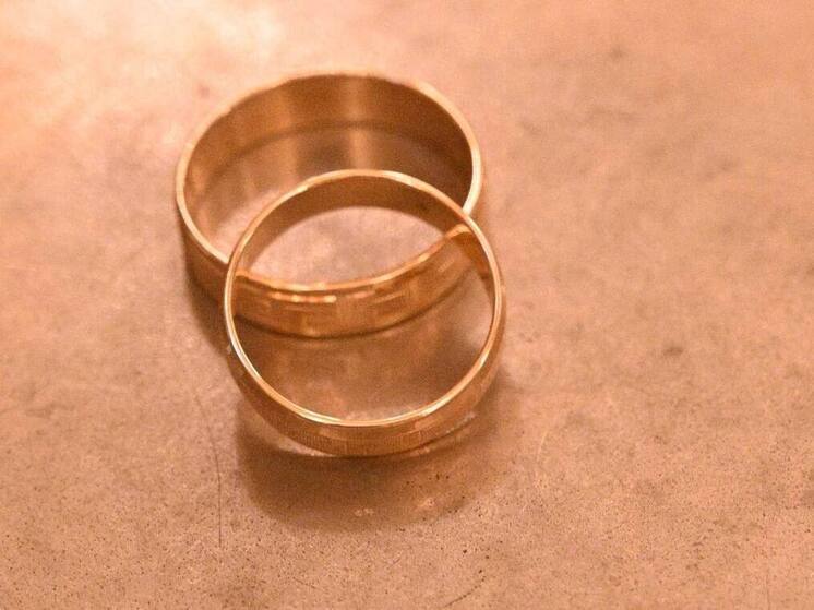 В преддверии Дня России в Сочи поженились 23 пары