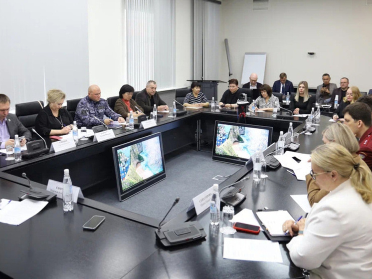 Содержание домашних и контроль за бродячими собаками обсудили в Анадыре