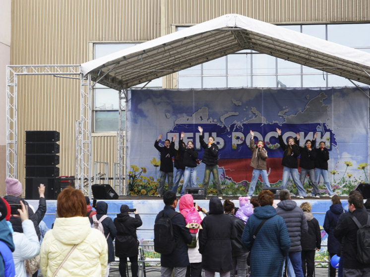 Песни о Родине исполнили в Анадыре в День России