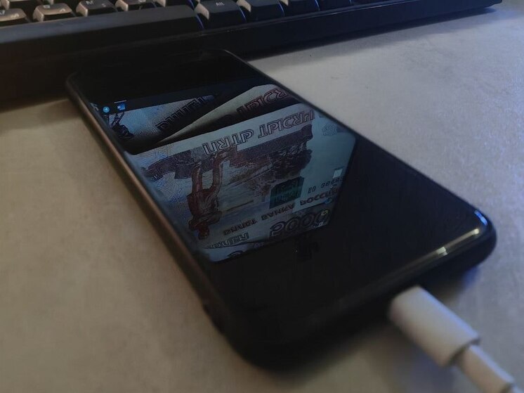 Амручанин обманул друга и продал его телефон в ломбард