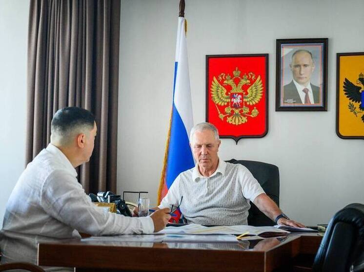 Сальдо провел встречу с депутатом Херсонской областной Думы Абдураимовым
