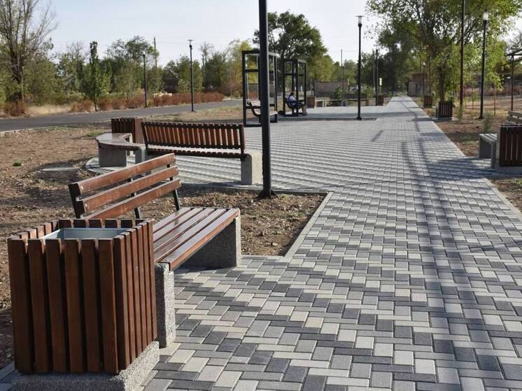 В селе Апанасенковском на Ставрополье благоустраивают парк