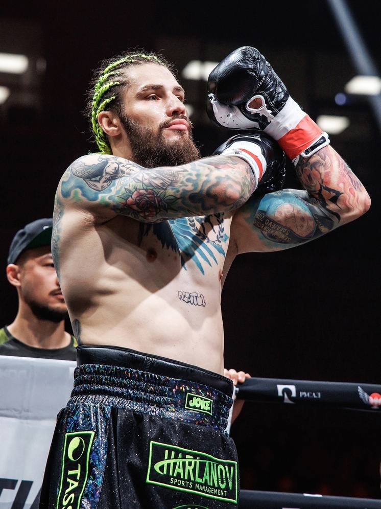 Дойти до чемпионского пояса в BKFC намерен Владислав Туйнов из Орла