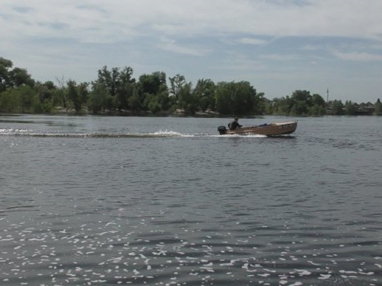 19 маломерных судов отправили на штрафстоянки в Астраханской области