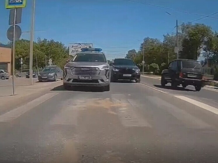 В Туле Х5 с "красивыми" номерами не рискнул обогнать Haval Росгвардии