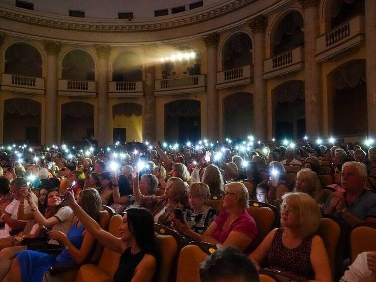 Международный фестиваль-конкурс «Красная гвоздика» стартовал в Сочи