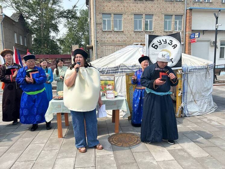 Бууза исполнила рэп в честь Дня рождения города Борзи в Забайкалье