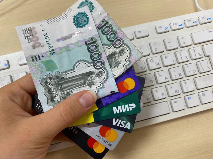 Данила Ладнюк, инвестор, основатель семейного офиса D1 Capital, управляющий $30 млн частного капитала, квалифицированный инвестор, рассказала, что кредитная нагрузка россиян продолжает расти, и это явление нельзя объяснить лишь безответственностью заемщиков