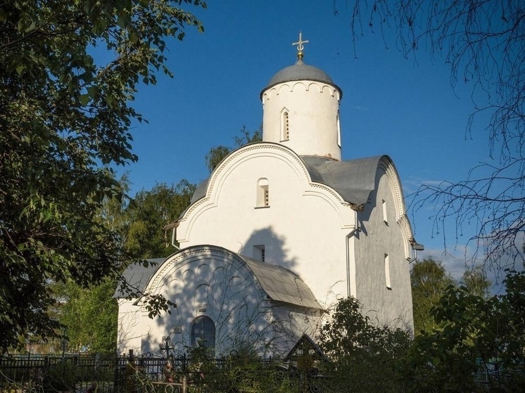 Новгородскую церковь-памятник закрыли для экскурсий из-за болезни смотрителя