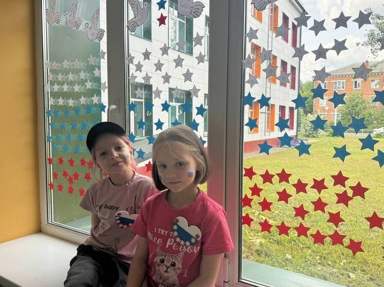 Акцию «Окна России» поддержали в Пролетарской школе