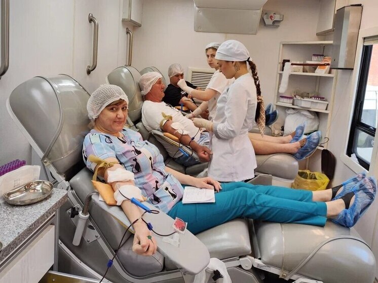 Почти 15 000 жителей Кубани удостоены звания «Почетный донор России»