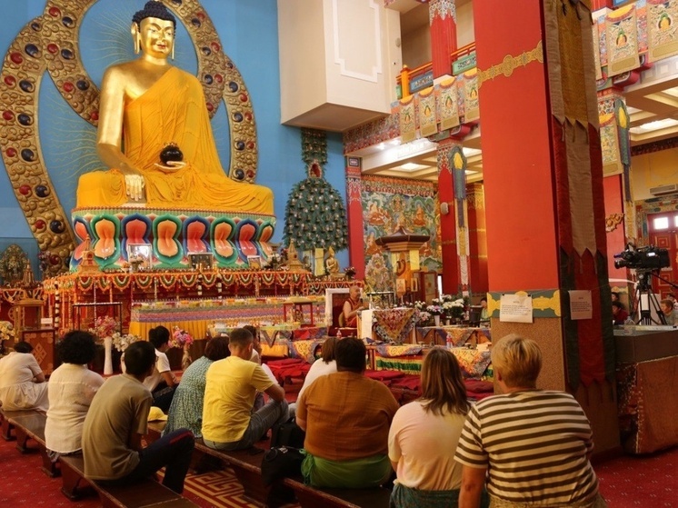 Жители Калмыкии прослушали лекцию о буддизме