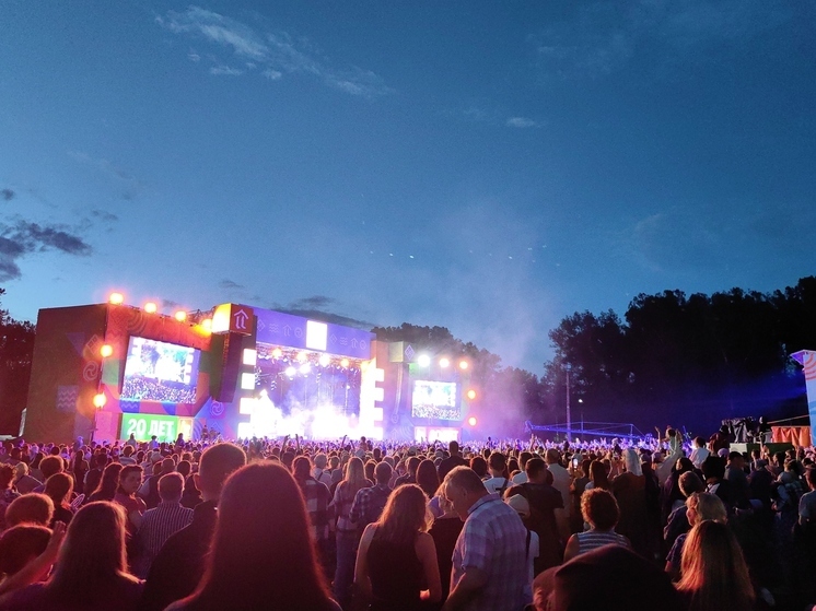 Жители Хакасии увидят Морган Джи из Франции и балканских виртуозов на «МИР Сибири»