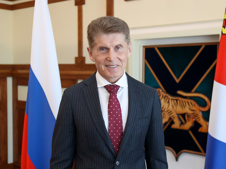 Олег Кожемяко поздравил приморцев с Днем медработника