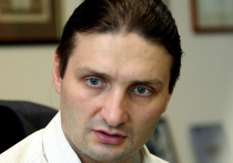 Дрессировщик Аскольд Запашный сказал, что его супруга Элен остается в Израиле, сообщает РИА "Новости"