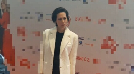 Звезда "Содержанок" Сабина Ахмедова пришла в кино в ультра-мини: видео