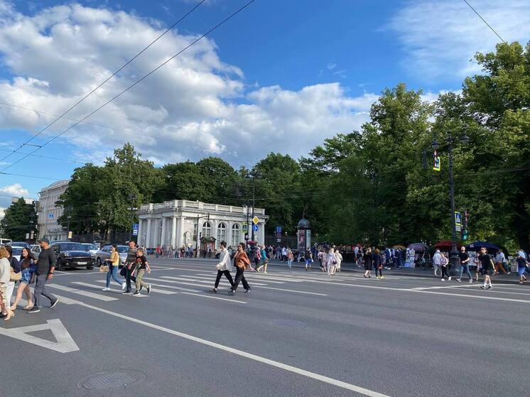 В дни ПМЭФ введут ограничения в движении транспорта для петербуржцев