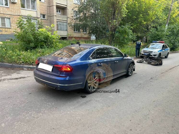 В Саратове электровелосипед столкнулся с Volkswagen, есть пострадавший