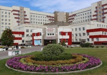 В 2025 году КГБУЗ «Краевая клиническая больница» — флагман здравоохранения Алтайского края — отмечает свой 75-летний юбилей