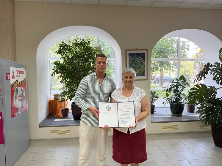 Депутат ЗСК Станислав Гринев поздравил социальных работников Краснодара