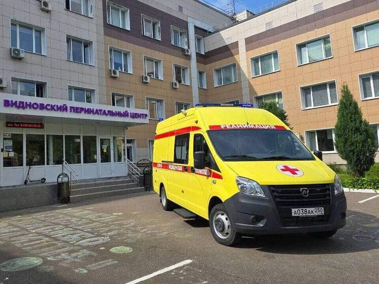 4 новых реанимобиля получили в регионе перинатальные центры