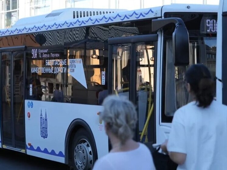 Еще два автобусных маршрута в Саратове переведут на брутто-контракты