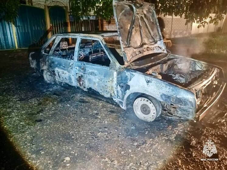В состоянии аффекта: ставрополец спалил свою машину из-за ссоры с женой