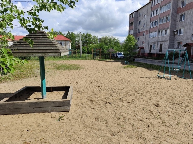 Детскую площадку в Котласе приведут в порядок после вмешательства прокуратуры