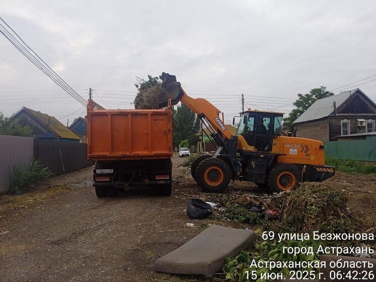 В Астрахани за выходные ликвидировали 62 несанкционированные свалки
