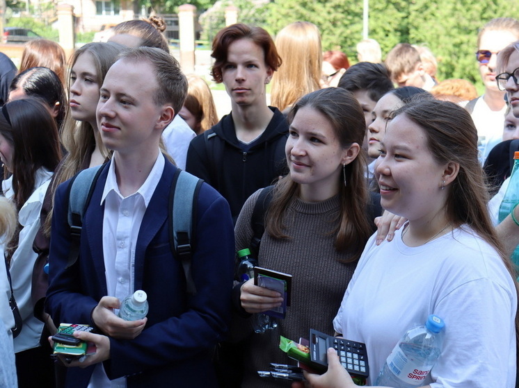 745 одиннадцатиклассников Марий Эл написали ЕГЭ на прошлой неделе