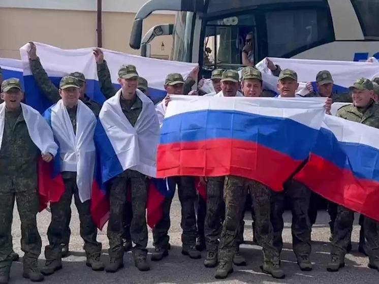 Семь новосибирских военнопленных вернулись домой с Украины