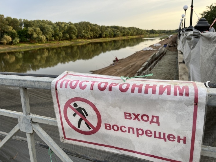 Оренбуржцы купаются в реках, несмотря на запреты и загрязнения