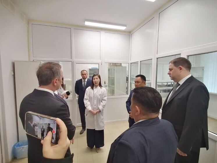 В калмыцком университете федеральных чиновников познакомили с научными разработками