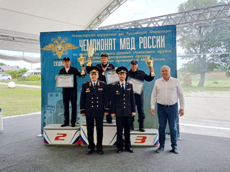 Костромская меткость: наши полицейские вошли в тройку лучших стрелков страны