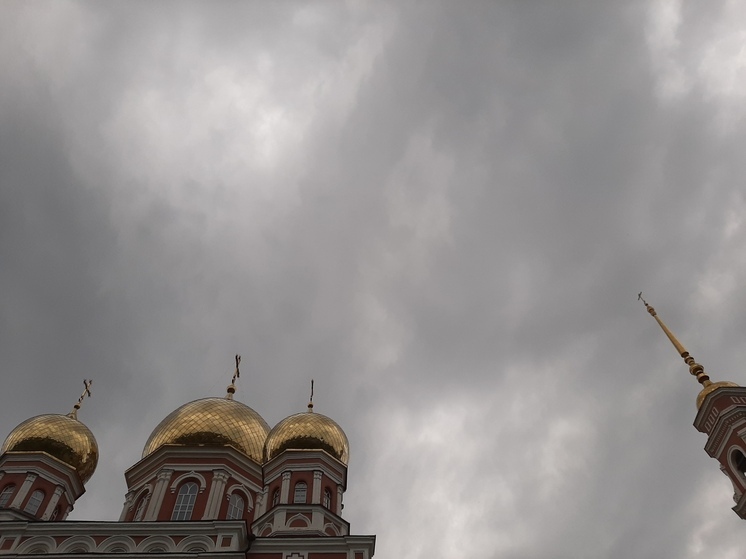 В Саратове пять часов будет лить дождь