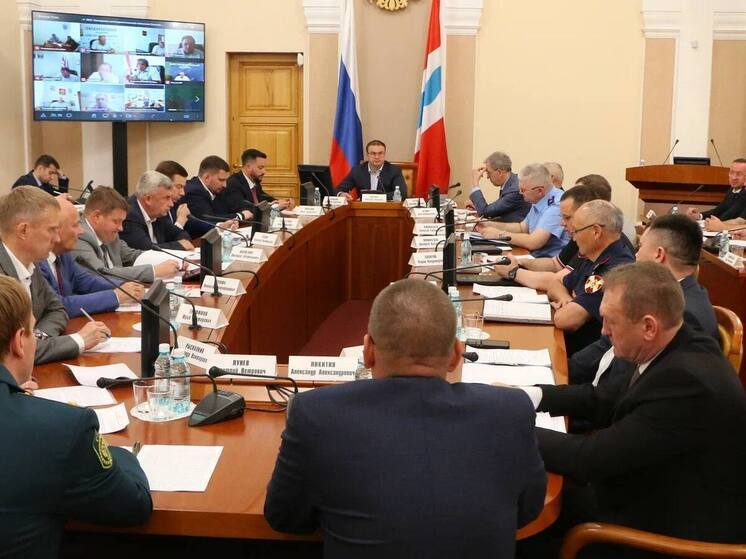 Губернатор Хоценко провёл заседание антинаркотической комиссии Омской области