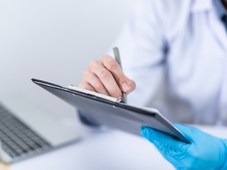 Mail Online: у лысых мужчин летом повышен риск развития рака кожи