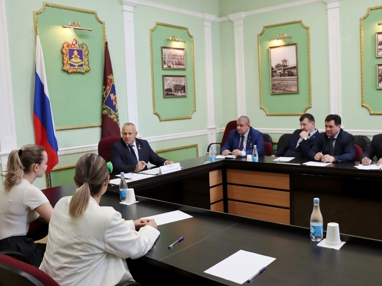 Cпикер Брянской областной Думы Валентин Суббот провел прием граждан