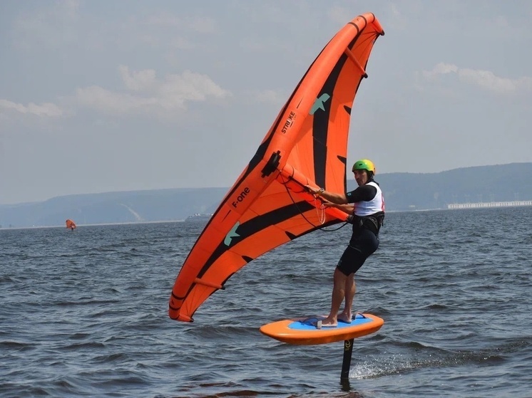 Сочинец победил на первом в истории Кубке России по вингфойлу