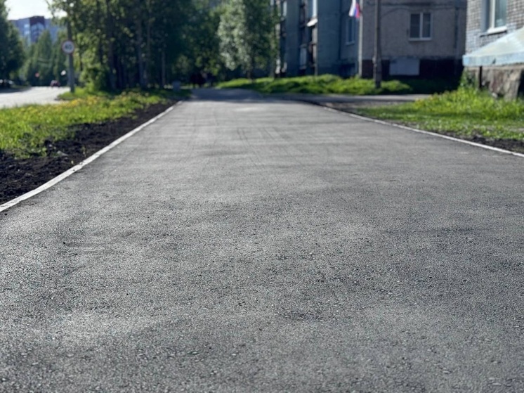 В Полярных Зорях отремонтировали дороги и тротуары