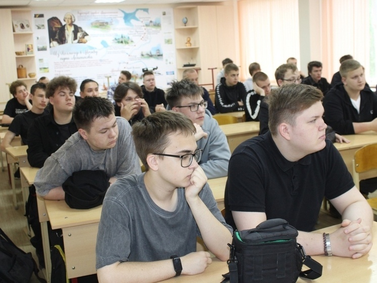  В Котласском электромеханическом техникуме прошел важный инструктаж