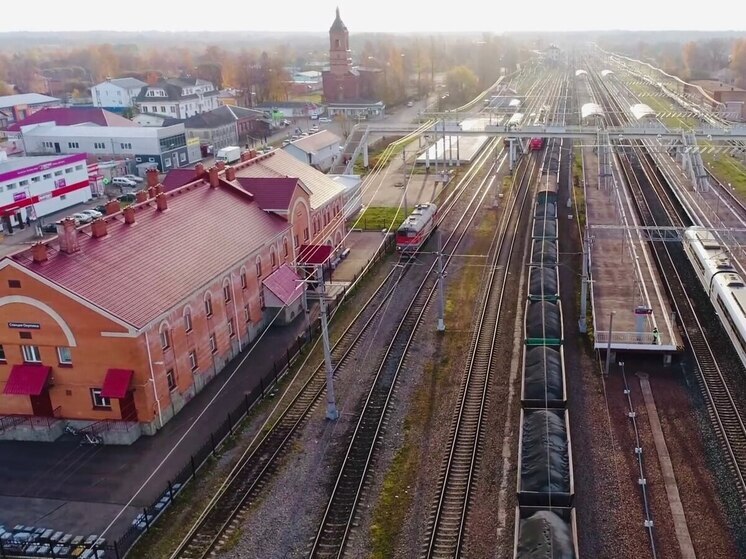В Новгородской области отремонтировали четыре железнодорожные платформы