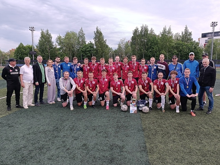 Футбольная команда «ГУОР-Карелия» завладела Кубком Победы Петрозаводска