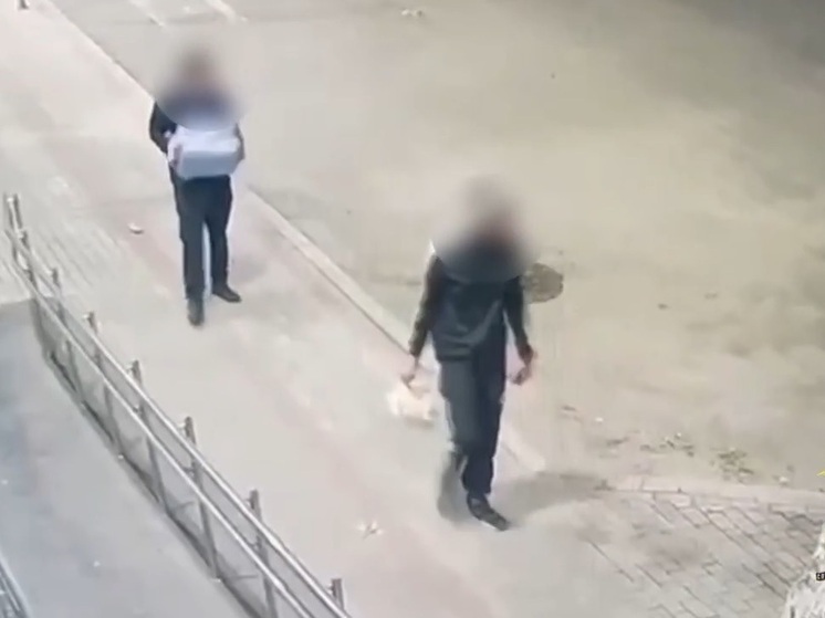 Двое иркутян украли пирожки и подожгли ларёк. Их нашли по пирожкам