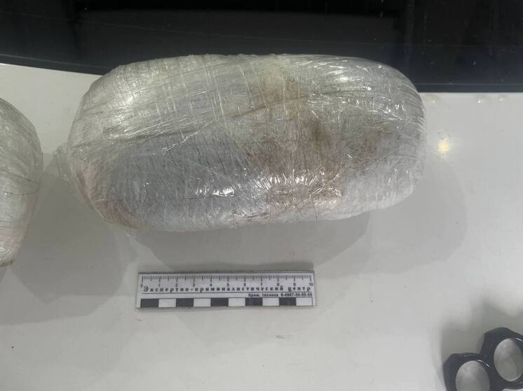 В Емельяновском районе задержаны наркокурьеры с крупной партией веществ