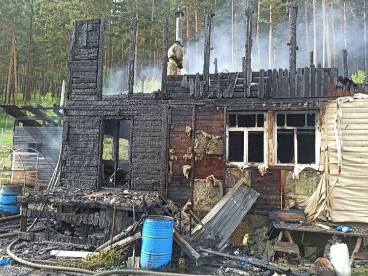 Пенсионер погиб на пожаре в Шелеховском районе